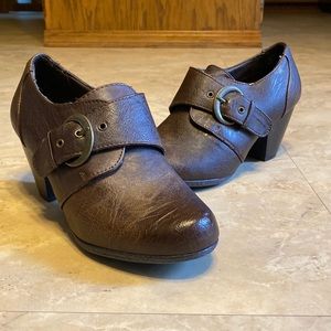 Jaclyn&Smith Brown Boots